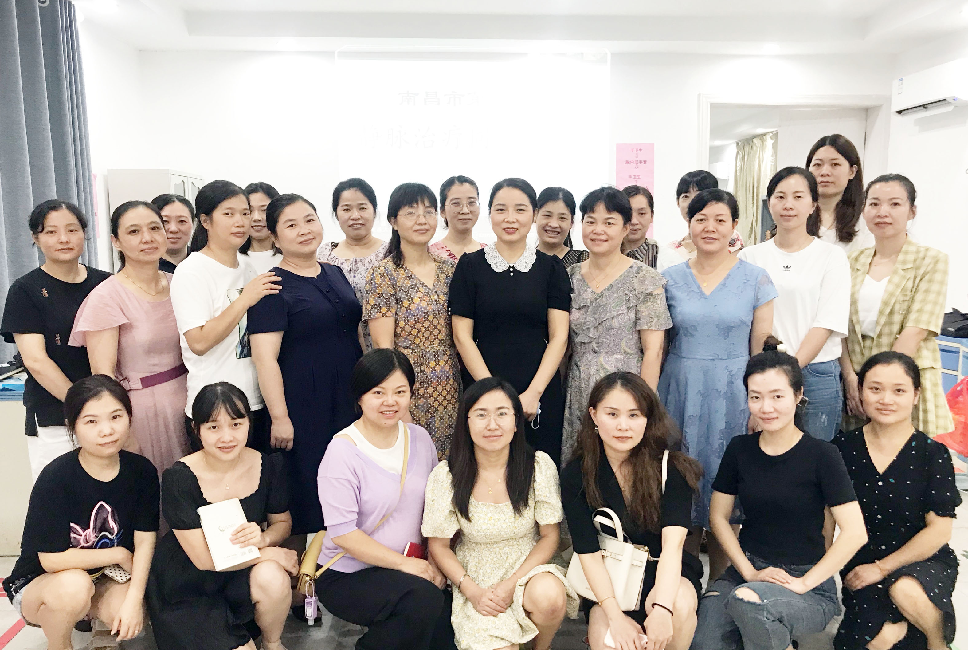 1632995097803360.jpg 护理部开展护理静脉治疗同质化培训 (4).jpg