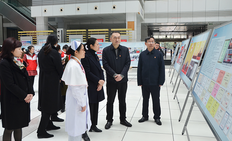 1646702115115863.jpg 南丁格尔奖获得者风采图片展在昌举行1(网站).jpg